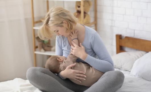 Surmonter les défis de l'allaitement : Un guide pour les nouveaux parents