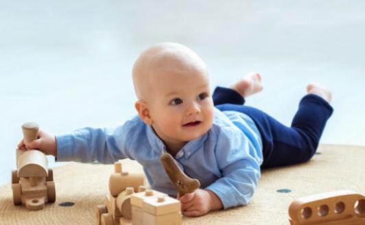 Les avantages du yoga pour bébés pour le développement physique