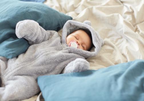 Découvrir le mystère : comprendre les habitudes de sommeil de votre bébé