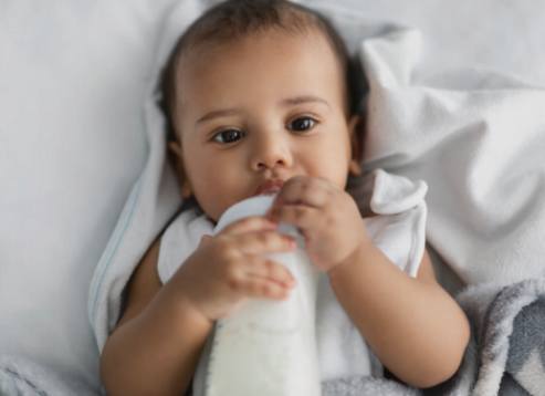 La Science du Sommeil : Décoder les cycles de sommeil des nourrissons pour de meilleurs moments au lit