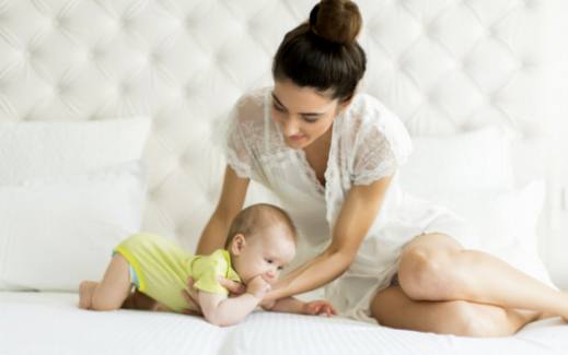Techniques douces pour l'entraînement au sommeil : favoriser un meilleur sommeil pour les bébés et les tout-petits