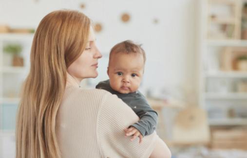 Éclairage de nuit sécuritaire: Ce que chaque nouveau parent doit savoir