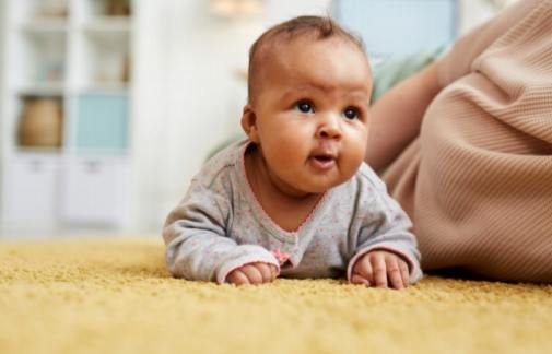 Garder votre bébé en sécurité et en toute sécurité : l'importance d'utiliser des barrières de sécurité